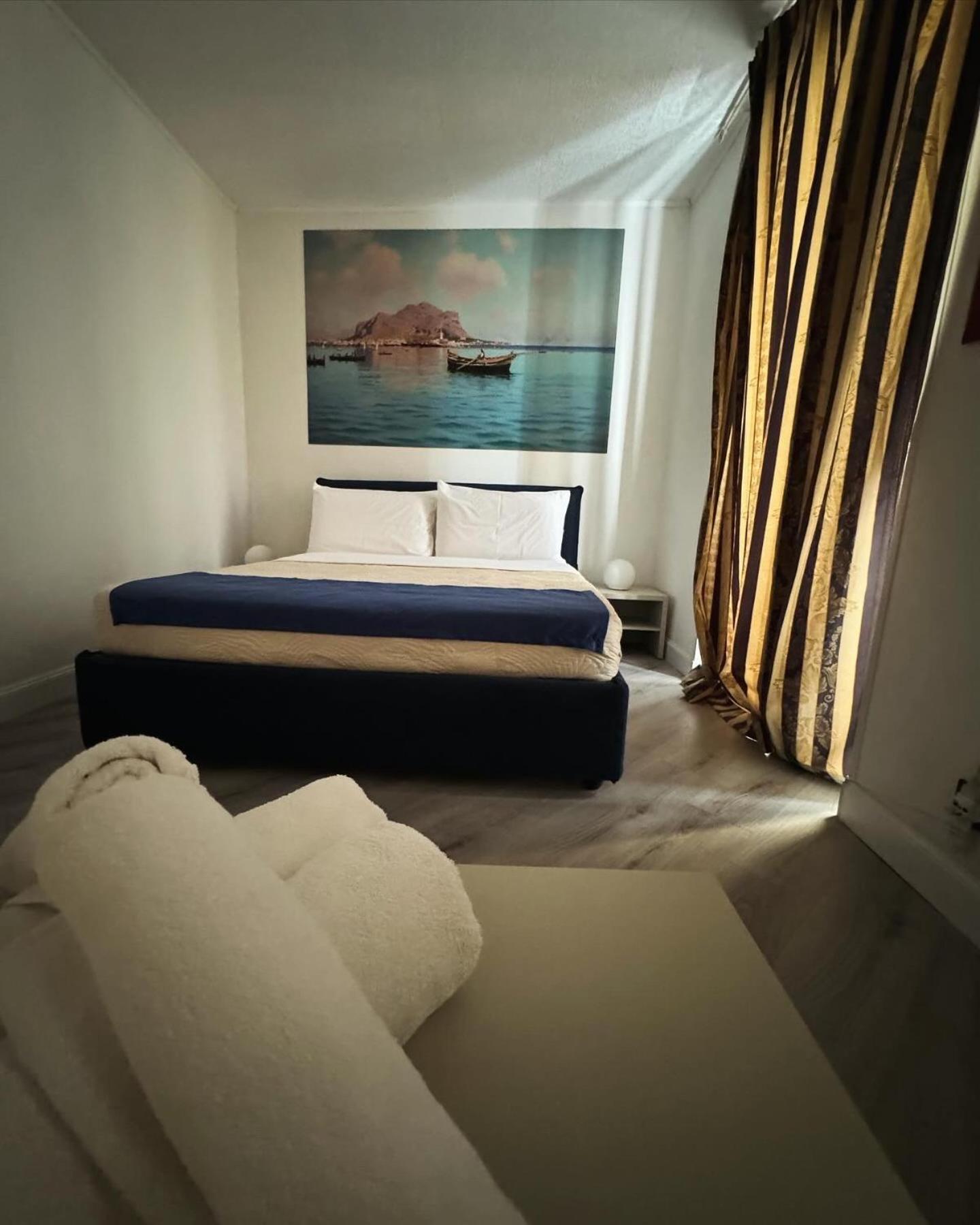 Caminneci Palace & Rooms Palermo Bagian luar foto
