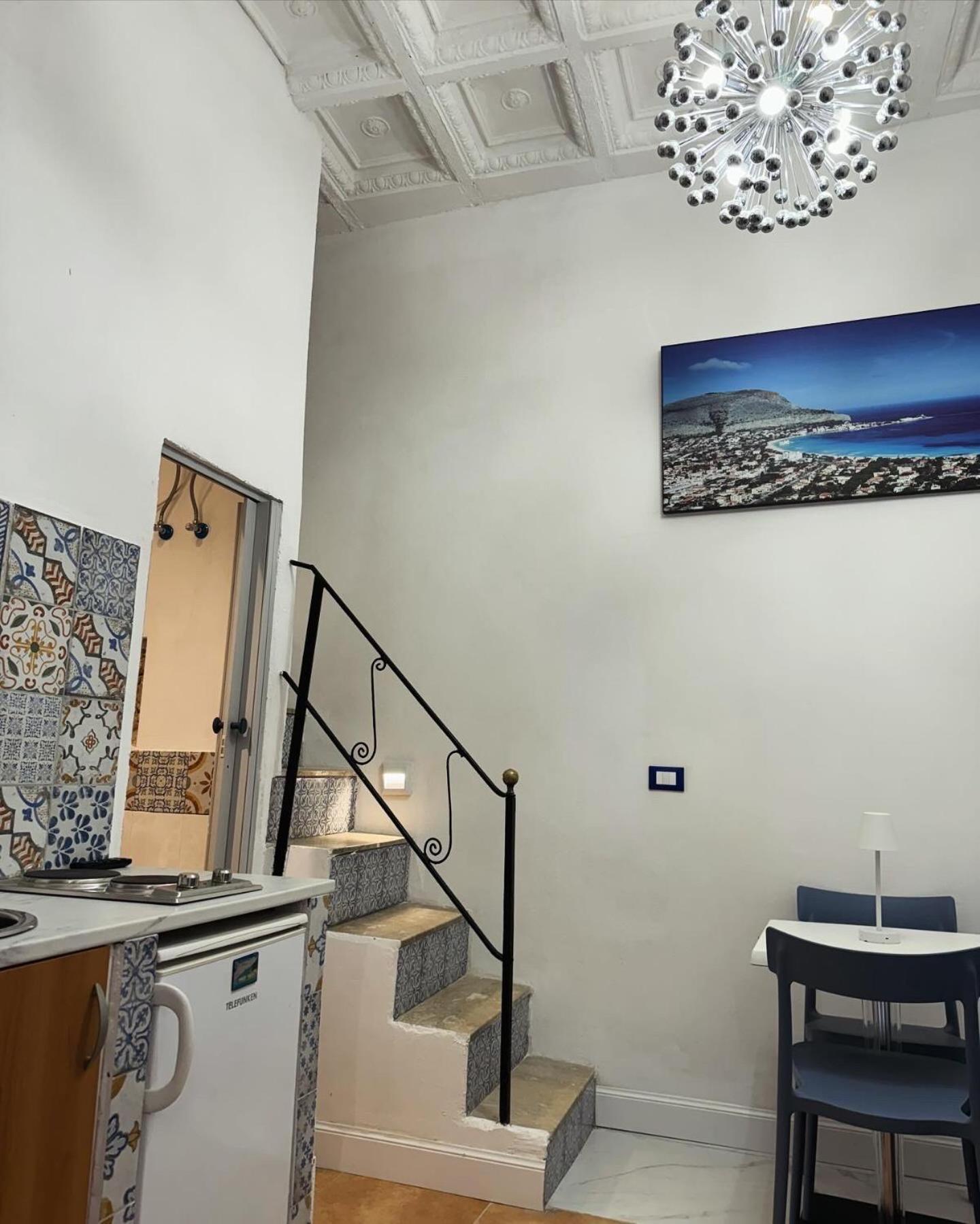 Caminneci Palace & Rooms Palermo Bagian luar foto