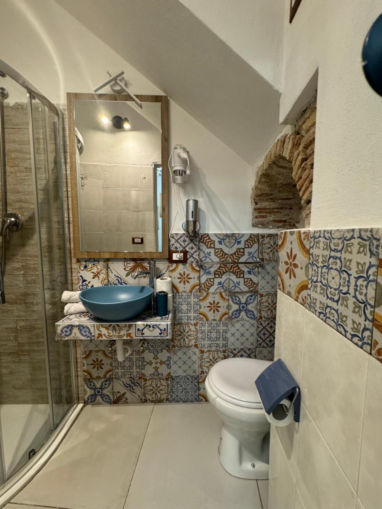 Caminneci Palace & Rooms Palermo Bagian luar foto