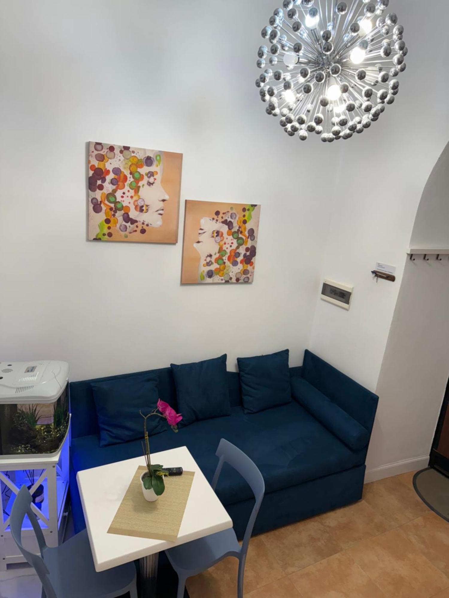 Caminneci Palace & Rooms Palermo Bagian luar foto